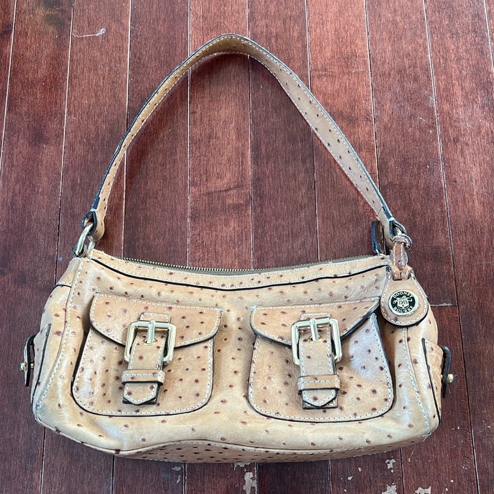 Dooney & Bourke Ostrich tan leather shouldbag